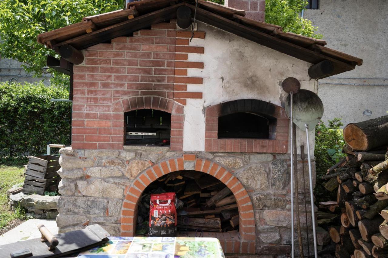 Draisina Bike Apartments Uno Oleggio Castello Exterior foto